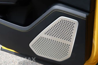 2019 Lamborghini Urus – miniatura 47