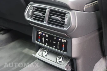 2019 Lamborghini Urus – miniatura 49