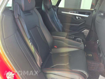 2019 Lamborghini Urus – miniatura 16