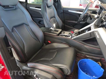 2019 Lamborghini Urus – miniatura 18
