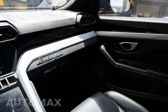 2019 Lamborghini Urus – miniatura 9