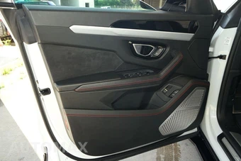 2019 Lamborghini Urus - miniatura 25
