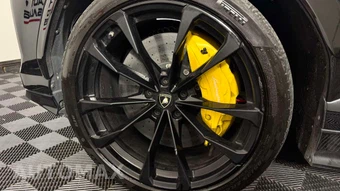 2019 Lamborghini Urus – miniatura 10