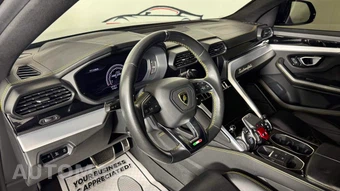 2019 Lamborghini Urus – miniatura 13