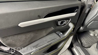 2019 Lamborghini Urus – miniatura 32