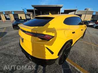 2019 Lamborghini Urus - miniatura 4