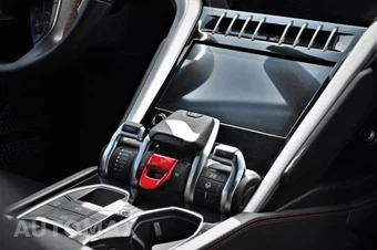2019 Lamborghini Urus – miniatura 10