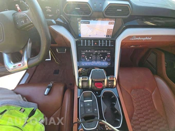 2019 Lamborghini Urus - miniatura 7