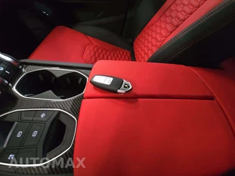 2019 Lamborghini Urus - miniatura 8