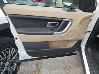 2019 Land Rover Discovery Sport HSE – miniatura 9