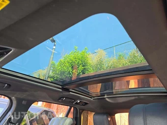 2019 Land Rover Range Rover HSE - miniatura 11