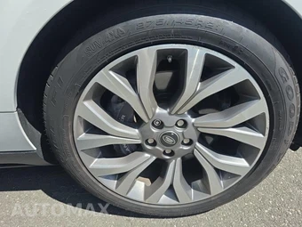 2019 Land Rover Range Rover HSE – miniatura 9