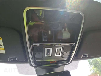 2019 Land Rover Range Rover Sport SVR – miniatura 34