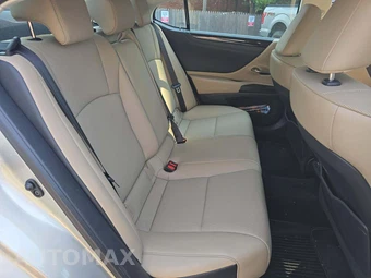 2019 Lexus ES 350 – miniatura 16