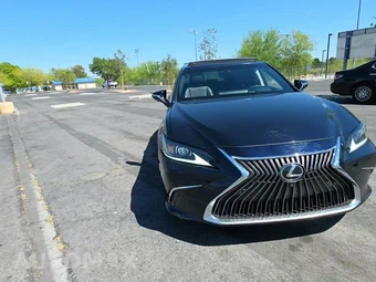 2019 Lexus ES 350 Luxury - miniatura 2