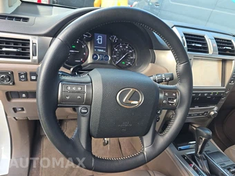 2019 Lexus GX 460 - miniatura 10