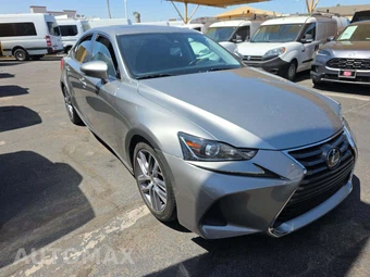 2019 Lexus IS 300 – miniatura 4