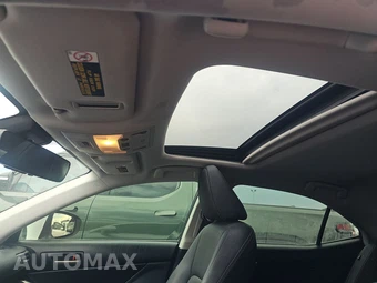 2019 Lexus IS 300 - miniatura 18