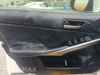 2019 Lexus IS 300 - miniatura 9