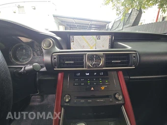 2019 Lexus IS 300 – miniatura 7