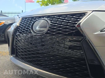 2019 Lexus IS 300 – miniatura 22