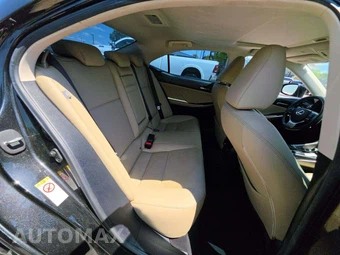 2019 Lexus IS 300 – miniatura 13