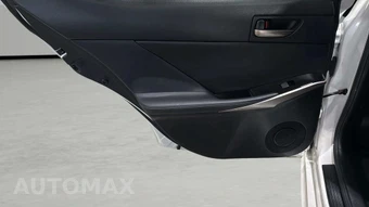 2019 Lexus IS 300 - miniatura 12