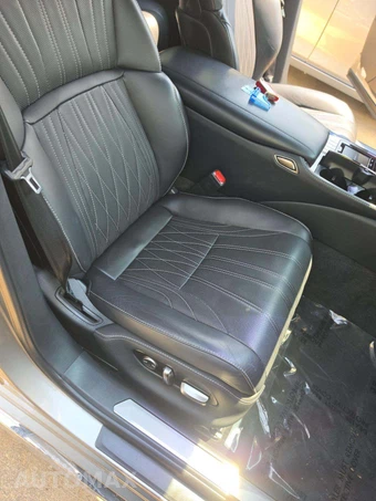 2019 Lexus LS 500 - miniatura 18