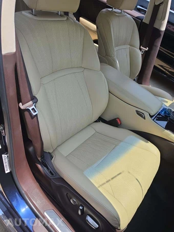 2019 Lexus LS 500 – miniatura 18