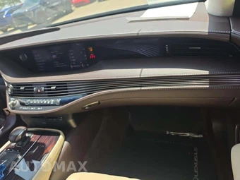 2019 Lexus LS 500 – miniatura 19