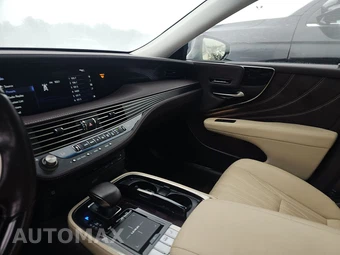 2019 Lexus LS 500 – miniatura 11