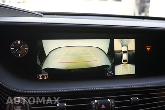 2019 Lexus LS 500 - miniatura 10