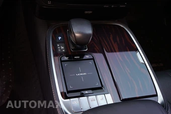 2019 Lexus LS 500 - miniatura 12