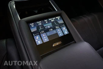 2019 Lexus LS 500 - miniatura 15