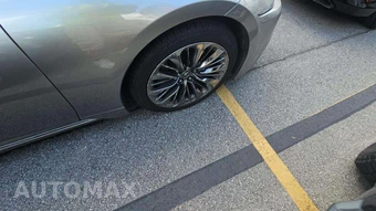2019 Lexus LS 500 - miniatura 23
