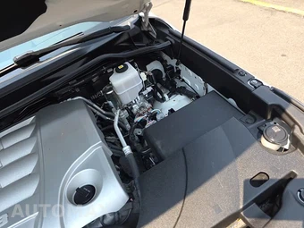 2019 Lexus LX 570 Three-Row - miniatura 23