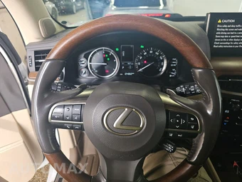 2019 Lexus LX 570 Three-Row - miniatura 10
