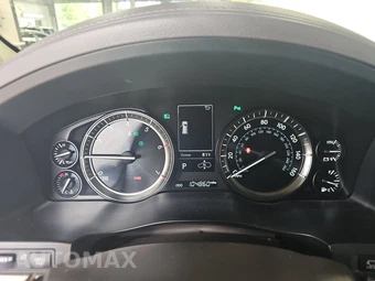 2019 Lexus LX 570 Three-Row - miniatura 12