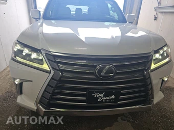 2019 Lexus LX 570 Three-Row - miniatura 2