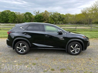 2019 Lexus NX 300 - miniatura 4