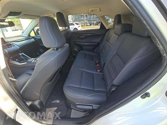 2019 Lexus NX 300 – miniatura 13