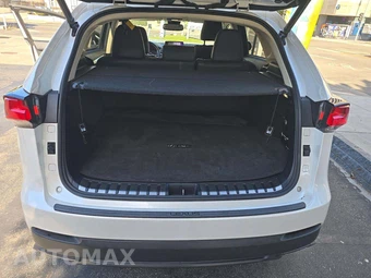 2019 Lexus NX 300 – miniatura 14