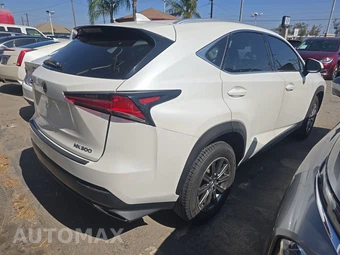 2019 Lexus NX 300 – miniatura 4