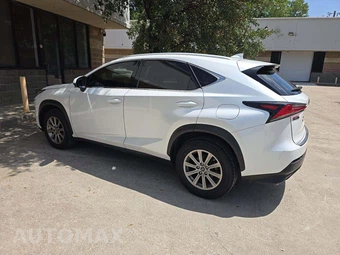 2019 Lexus NX 300 – miniatura 2
