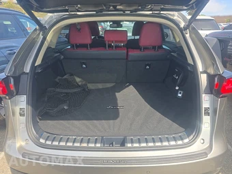 2019 Lexus NX 300 – miniatura 16