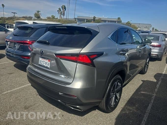 2019 Lexus NX 300 – miniatura 4
