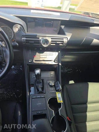 2019 Lexus RC 300 – miniatura 10