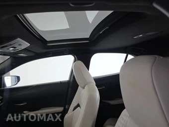 2019 Lexus UX 200 - miniatura 18