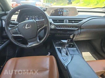 2019 Lexus UX 200 - miniatura 14