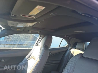 2019 Lexus UX 200 - miniatura 17